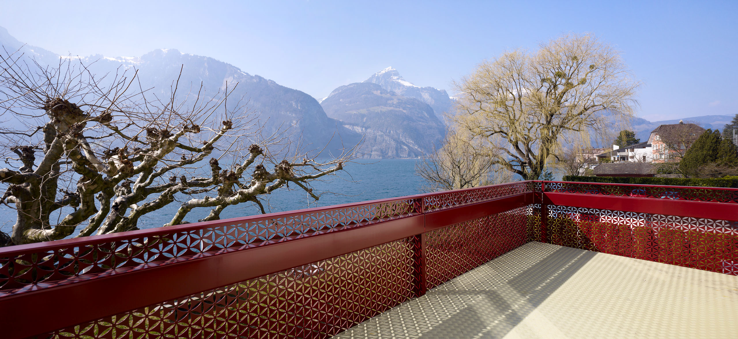 E10301 028312p j2560